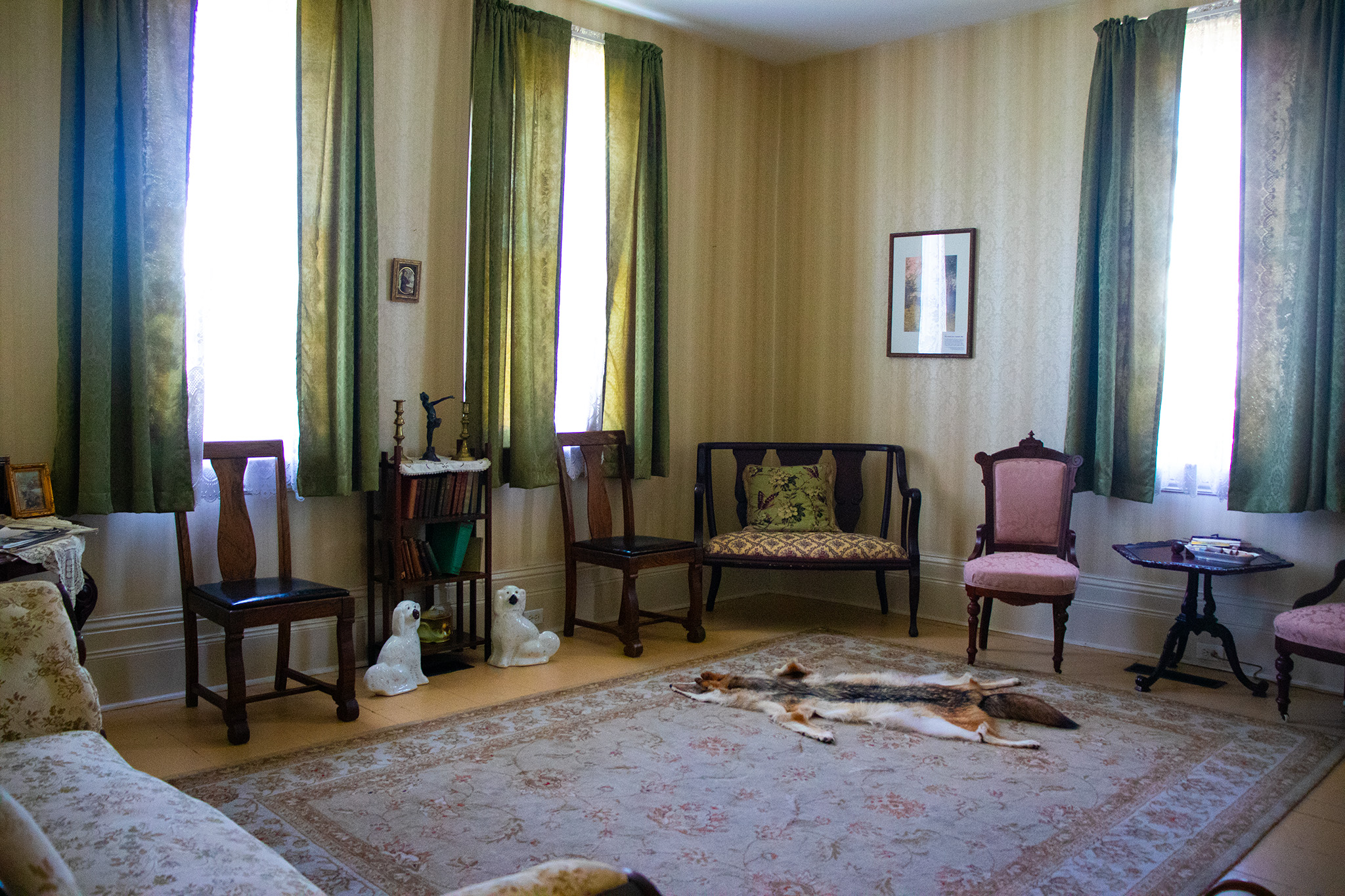 Image of the parlour room in Lucy Maud Montgomery's Leaskdale Manse